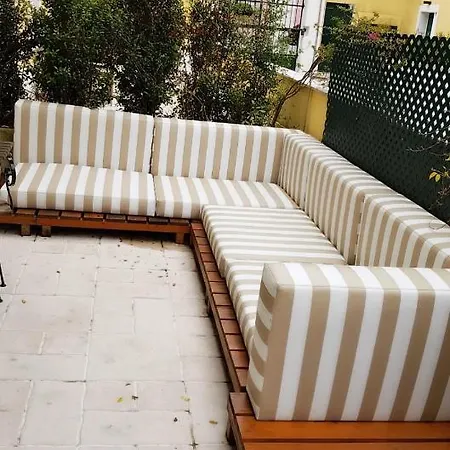 Apartment Lovely Triplex In Estoril