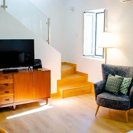 Lovely Triplex In Apartment