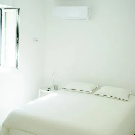 Apartment Lovely Triplex In Estoril